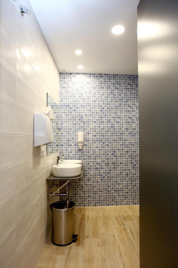 Dpaso Urban Hostel Pontevedra Luaran gambar