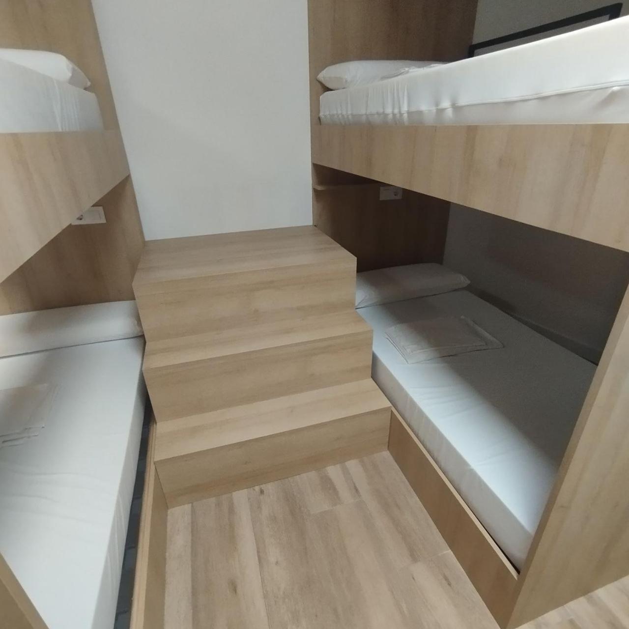 Dpaso Urban Hostel Pontevedra Luaran gambar