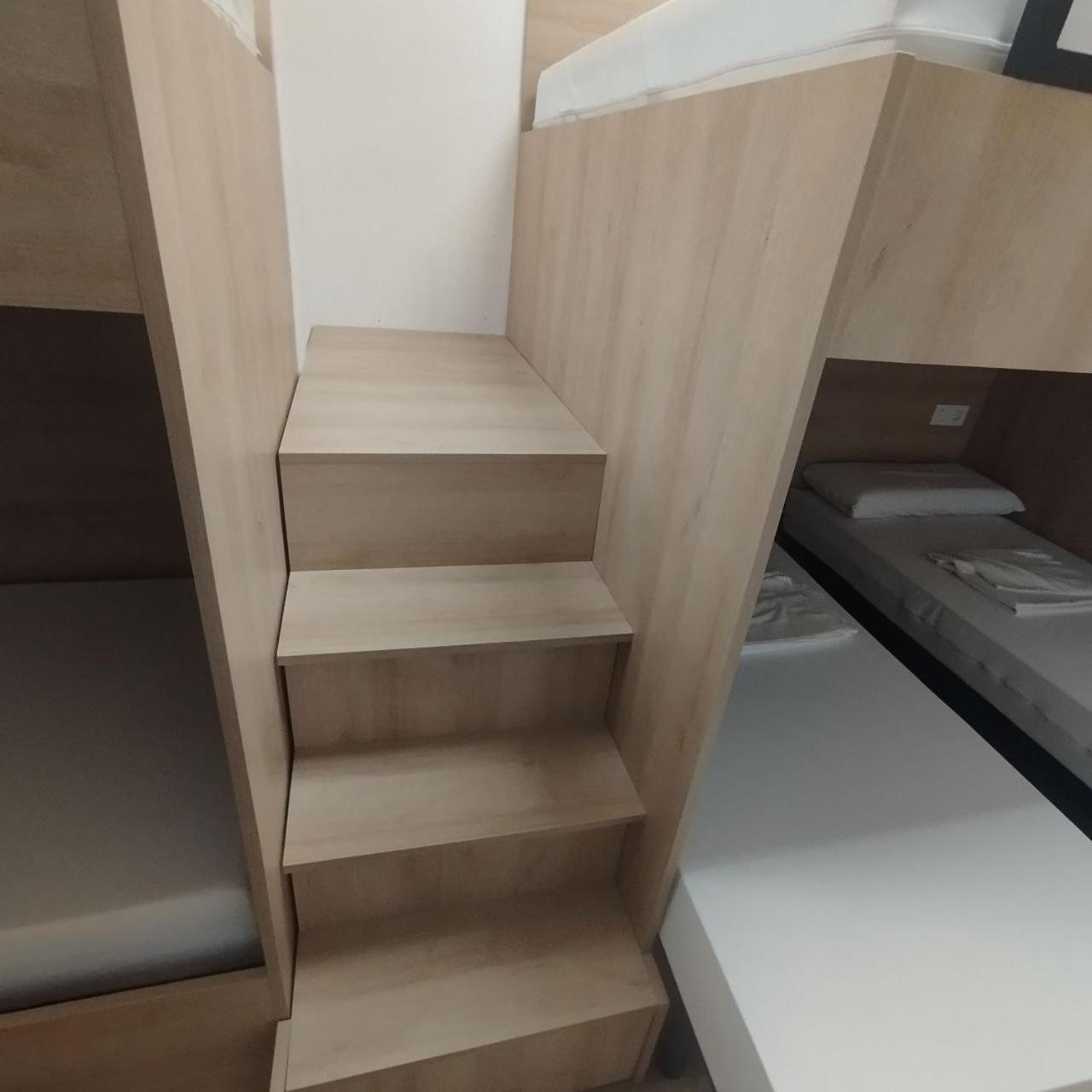 Dpaso Urban Hostel Pontevedra Luaran gambar