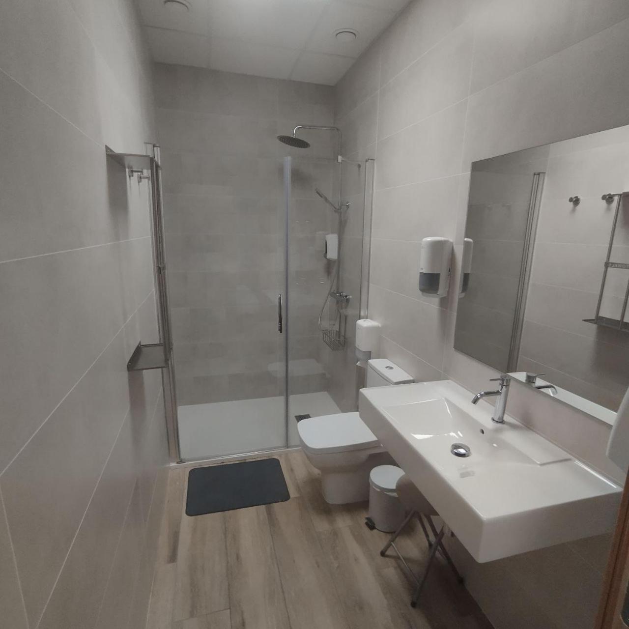 Dpaso Urban Hostel Pontevedra Luaran gambar